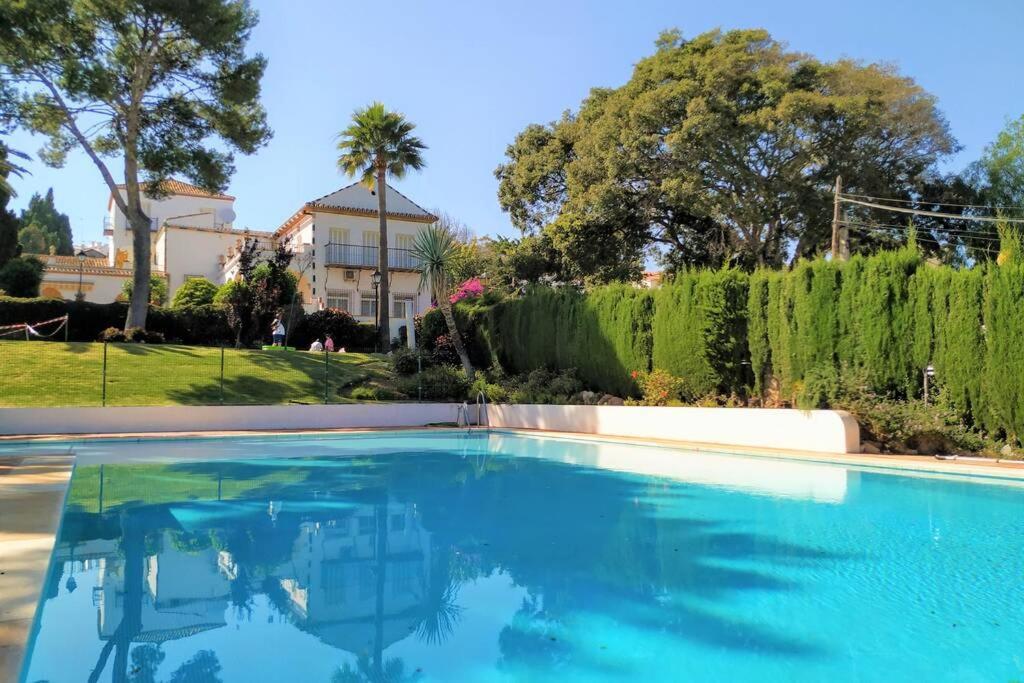 Dona Carlota Gardens, Sea Views, Pool, Restaurant Apartment Торемолинос Екстериор снимка