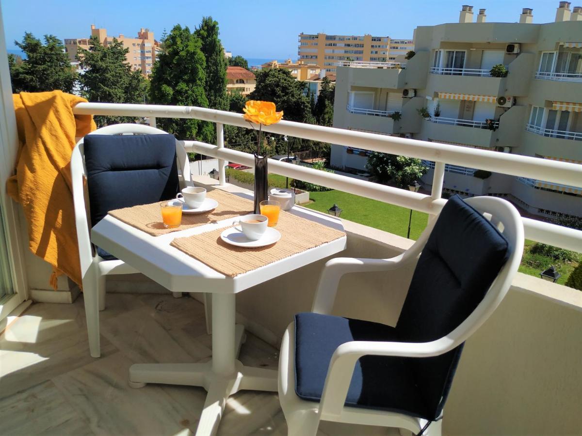 Dona Carlota Gardens, Sea Views, Pool, Restaurant Apartment Торемолинос Екстериор снимка